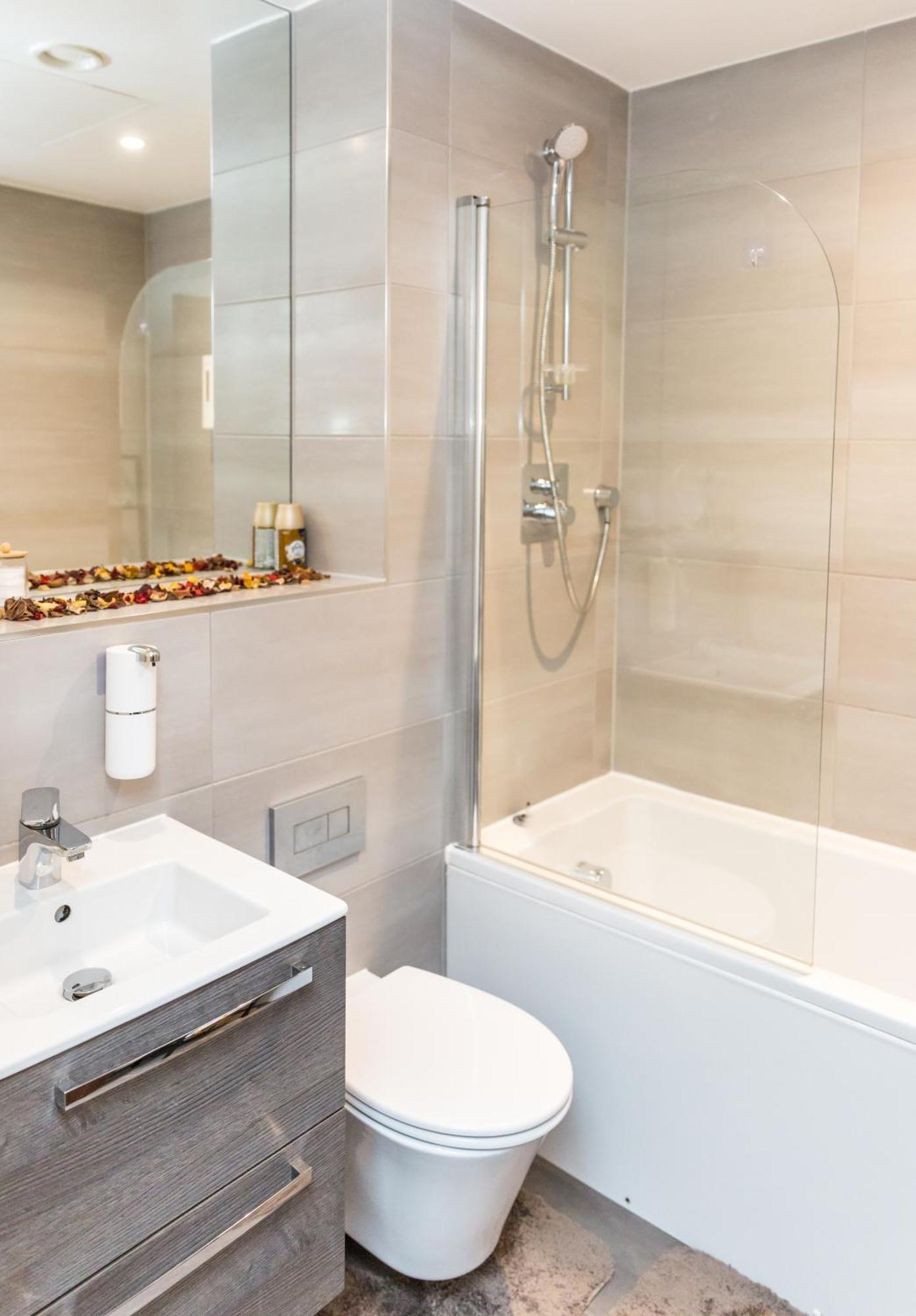 Sweet Stay, 2 Bed Apartment Birmingham Dış mekan fotoğraf
